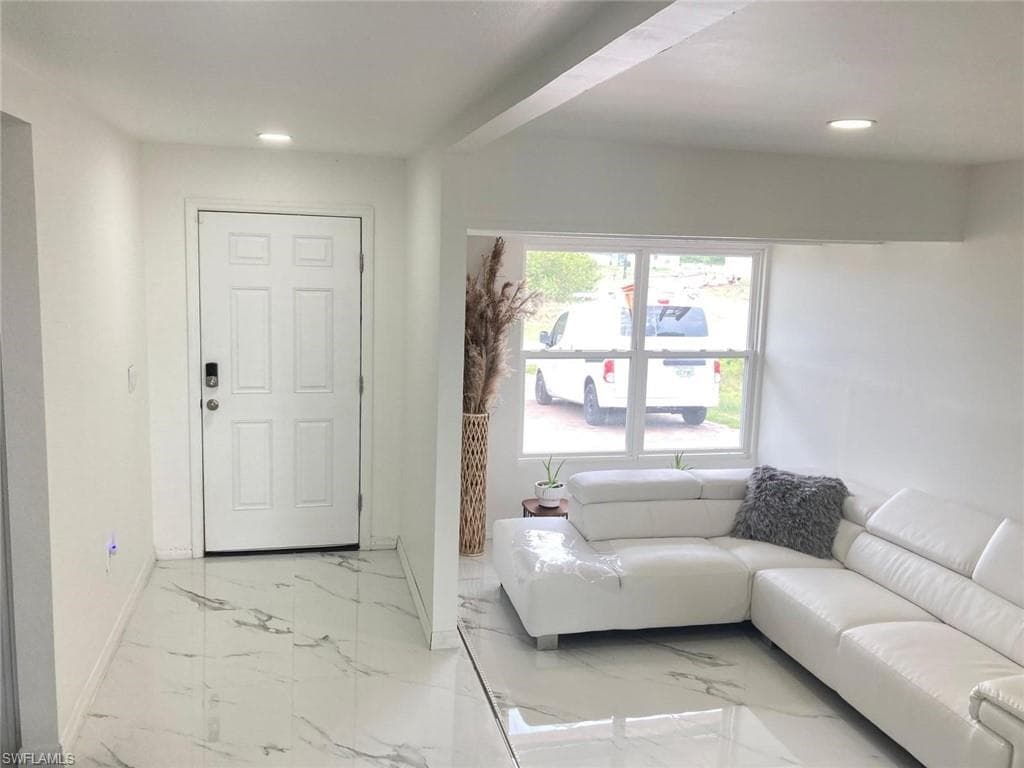 142 Plantation DR-3