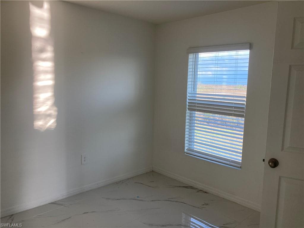 142 Plantation DR-20