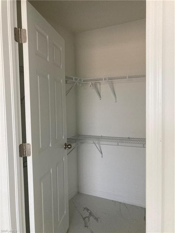142 Plantation DR-35