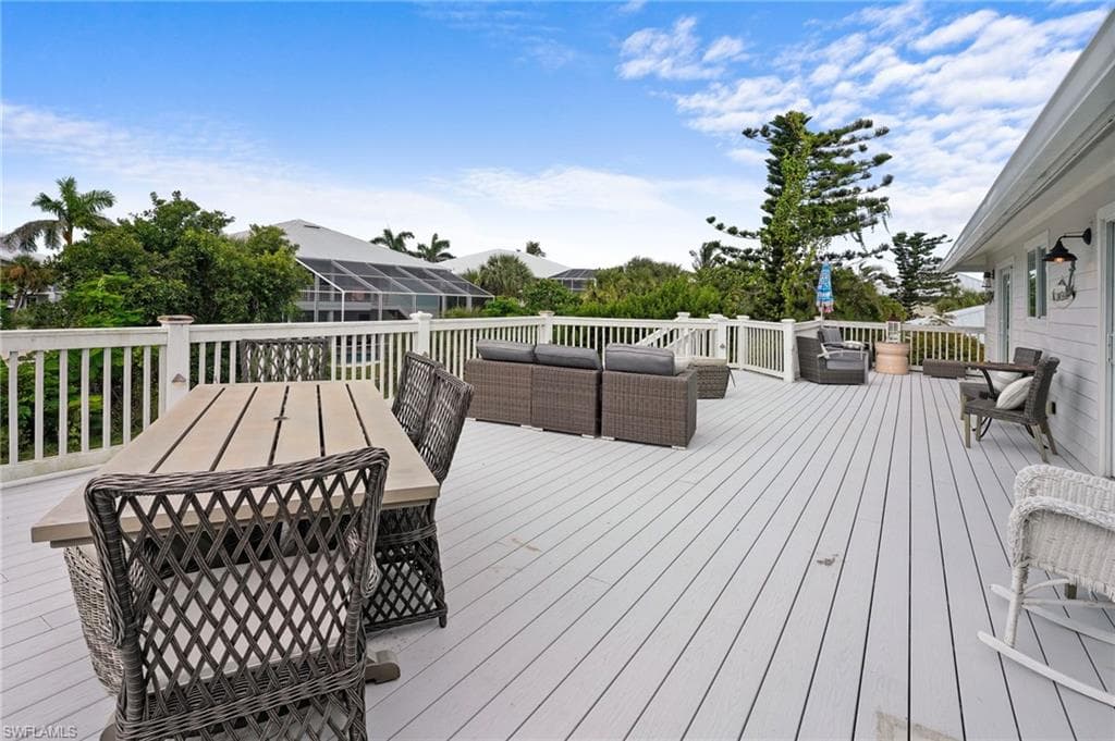 474 Lake Murex CIR, SANIBEL FL 33957-25