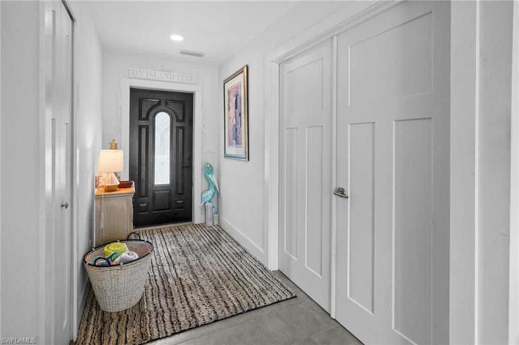 474 Lake Murex CIR, SANIBEL FL 33957-2