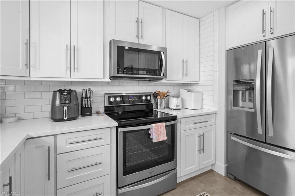 474 Lake Murex CIR, SANIBEL FL 33957-7