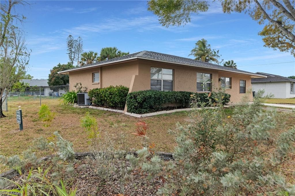 4502 22nd PL SW, NAPLES FL 34116-29
