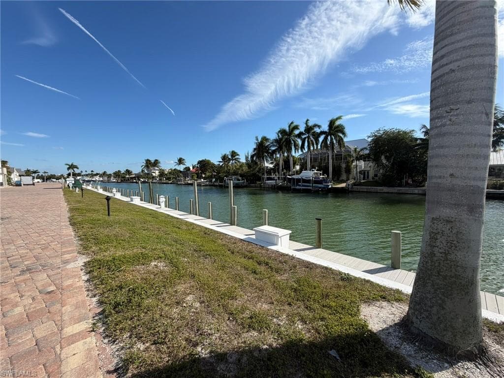 760 Sextant DR # 841, SANIBEL FL 33957-33