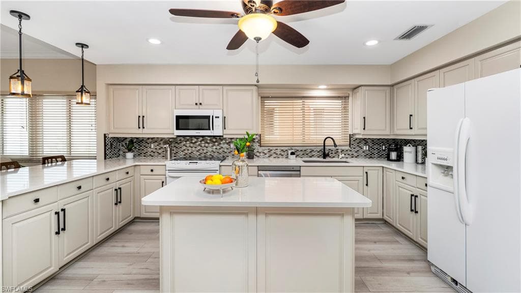 14811 Laguna DR # 202, FORT MYERS FL 33908-5