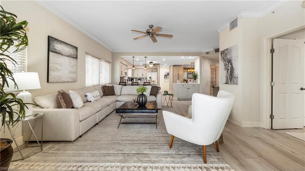 14811 Laguna DR # 202, FORT MYERS FL 33908-4