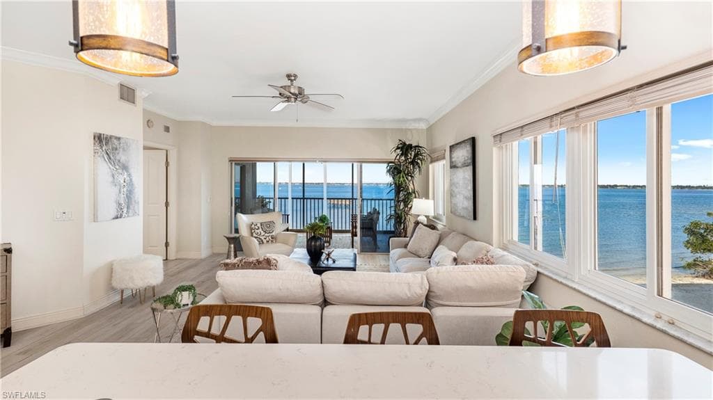 14811 Laguna DR # 202, FORT MYERS FL 33908-3