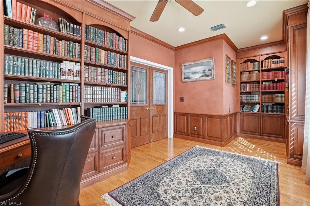 7395 Stonegate DR, NAPLES FL 34109-16