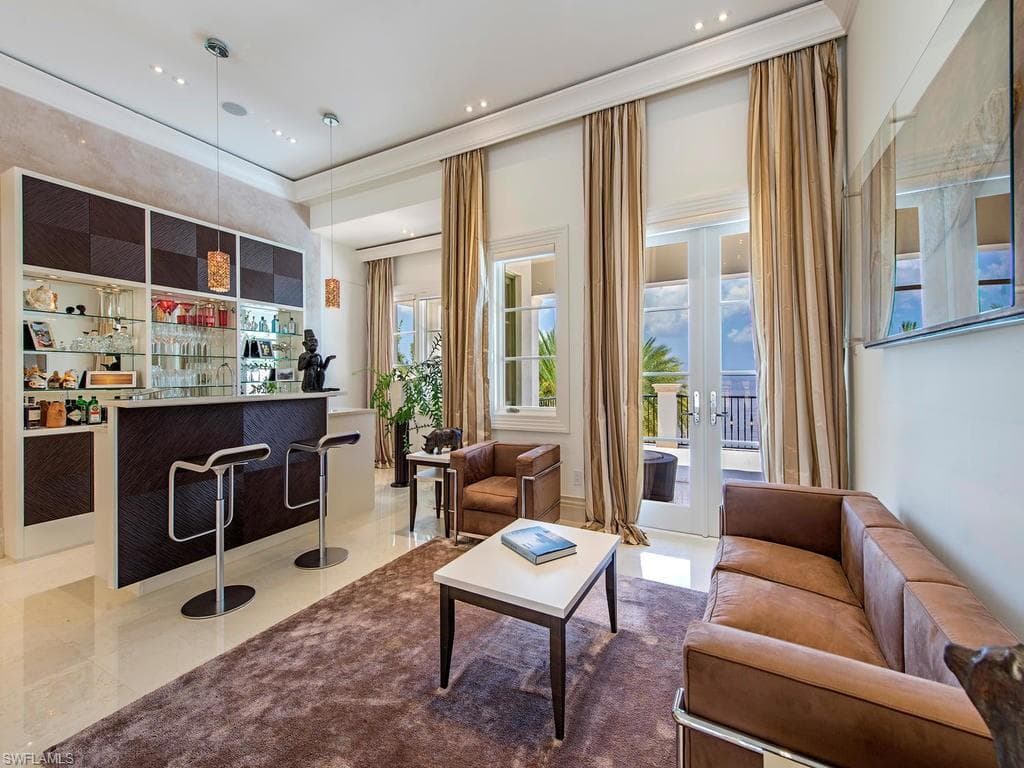 1240 Coconut DR, FORT MYERS FL 33901-12