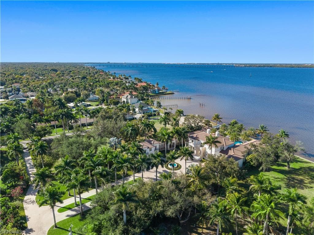 1240 Coconut DR, FORT MYERS FL 33901-46