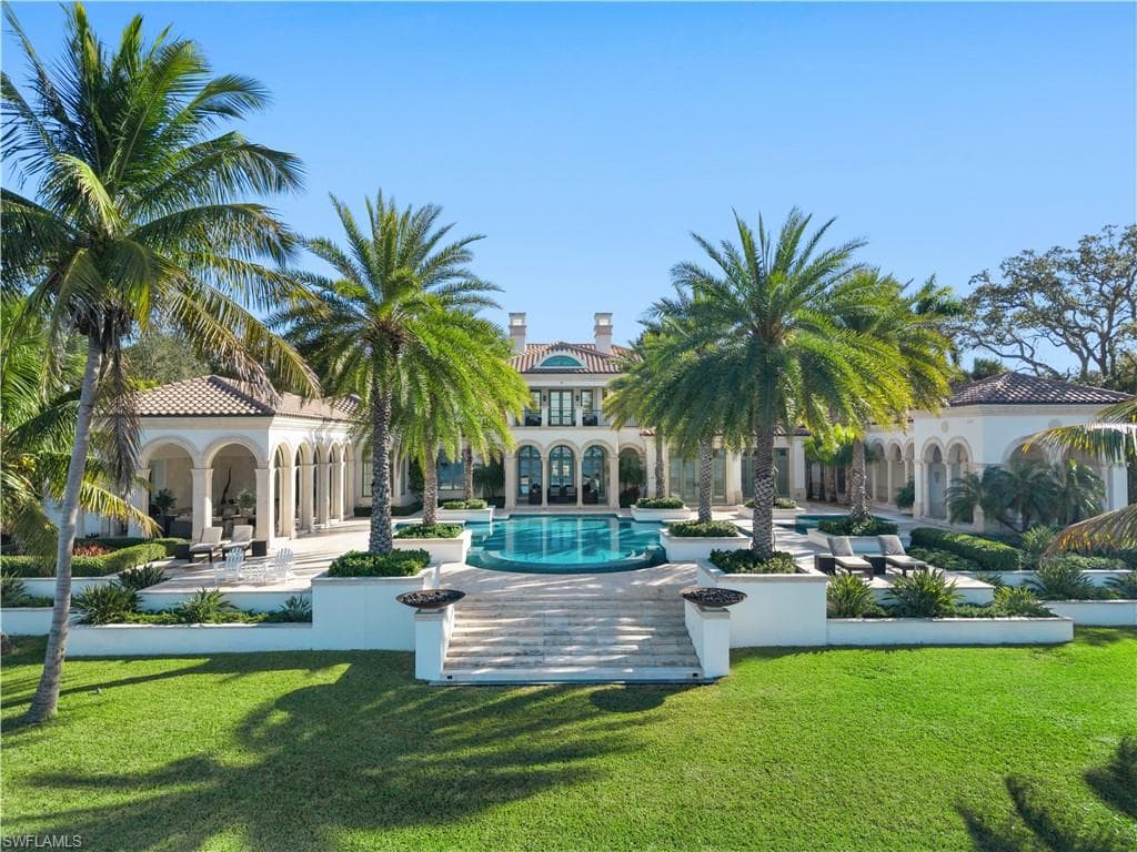 1240 Coconut DR, FORT MYERS FL 33901-2