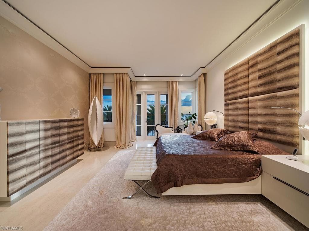 1240 Coconut DR, FORT MYERS FL 33901-14