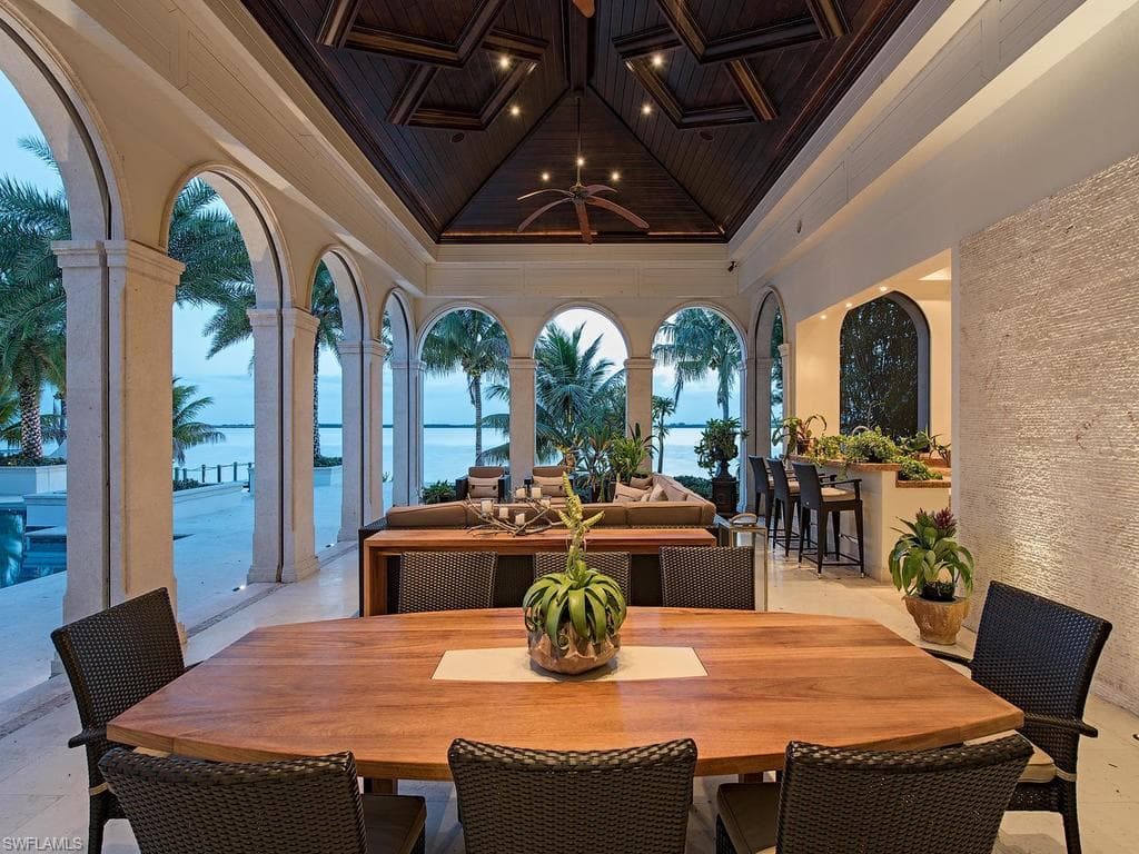 1240 Coconut DR, FORT MYERS FL 33901-18