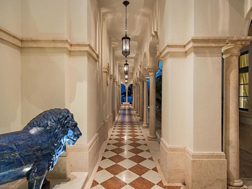 1240 Coconut DR, FORT MYERS FL 33901-20