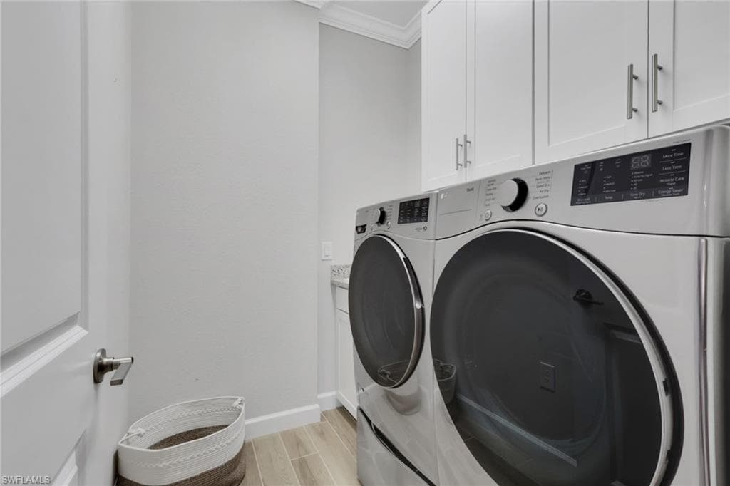 1788 Hagen CT, NAPLES FL 34120-31