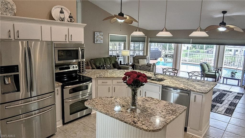 5471 Harborage DR-12