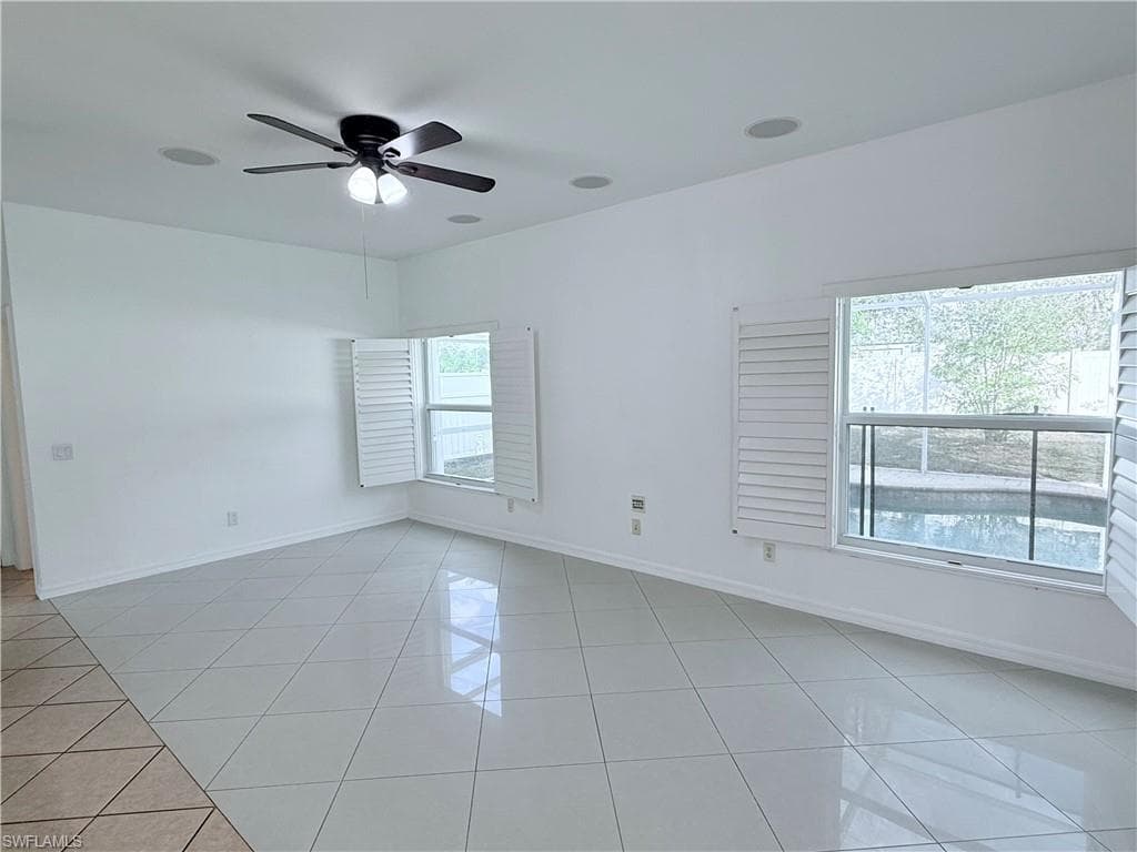 8258 Silver Birch WAY, LEHIGH ACRES FL 33971-12