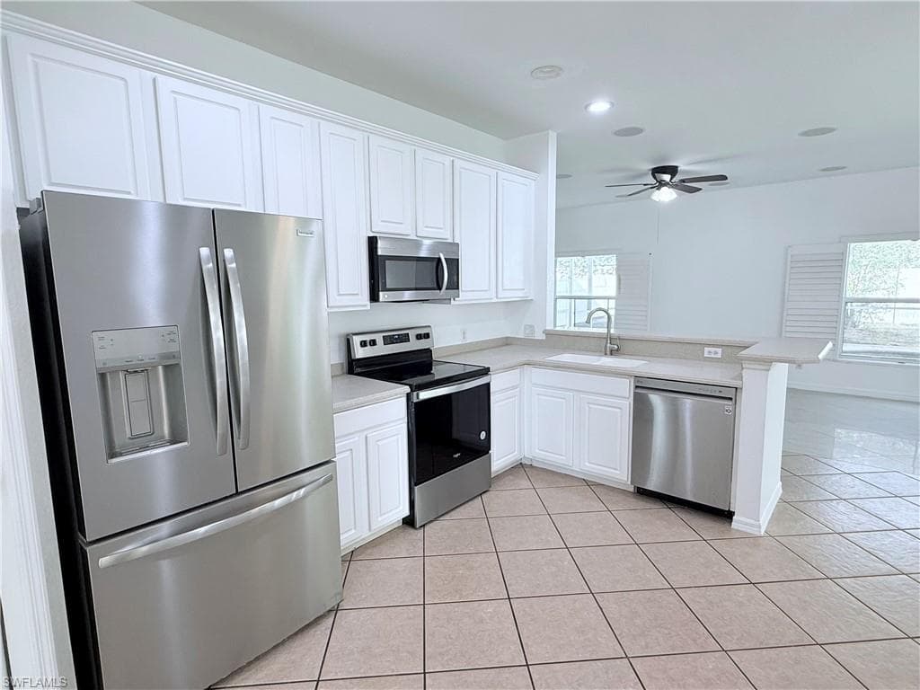 8258 Silver Birch WAY, LEHIGH ACRES FL 33971-8