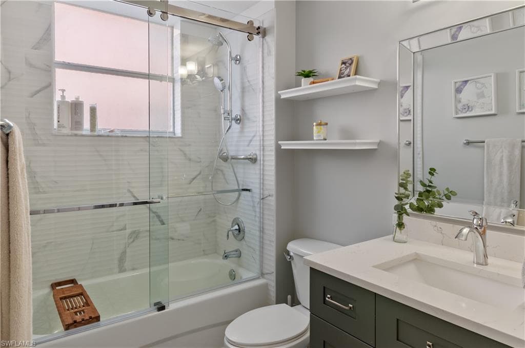 10020 Heather LN 901-16