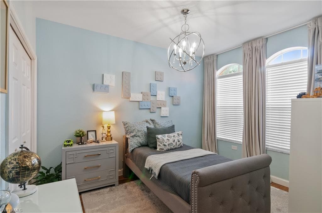 10020 Heather LN 901-15