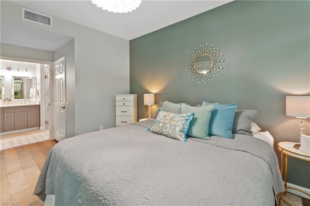 10020 Heather LN 901-17