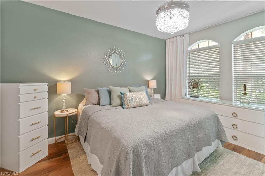 10020 Heather LN 901-18