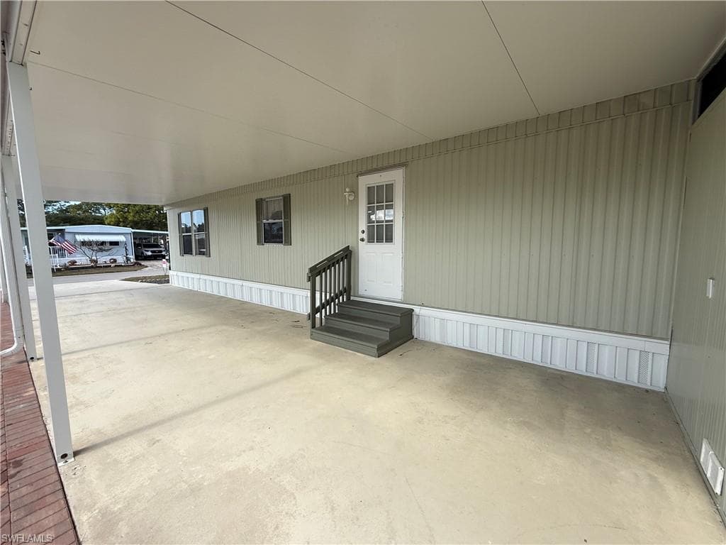 27601 Hale DR, BONITA SPRINGS FL 34135-26