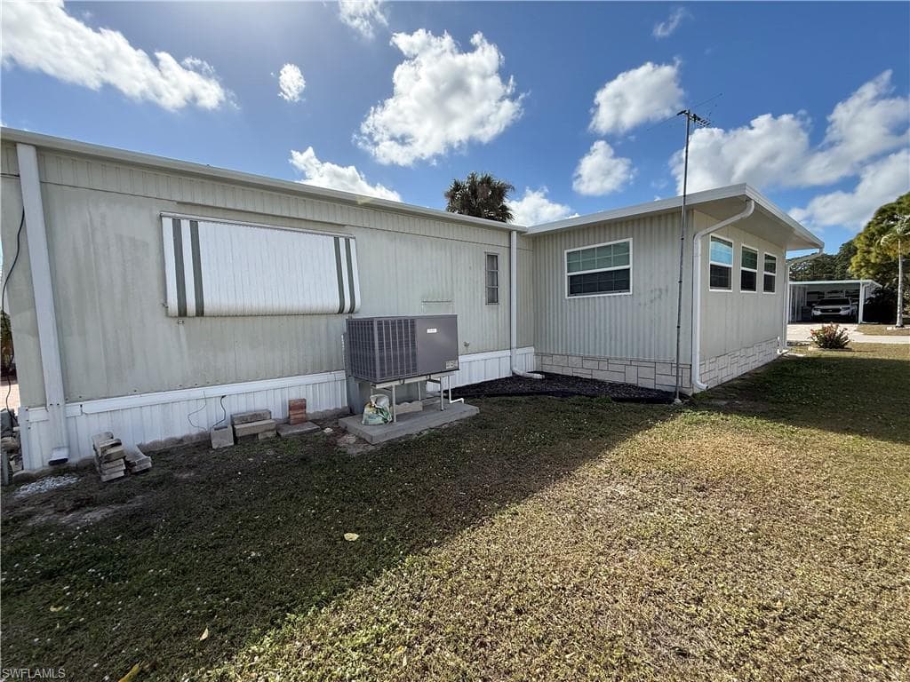 27601 Hale DR, BONITA SPRINGS FL 34135-28