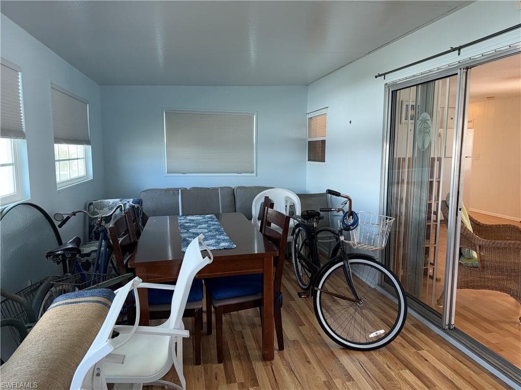 27601 Hale DR, BONITA SPRINGS FL 34135-24