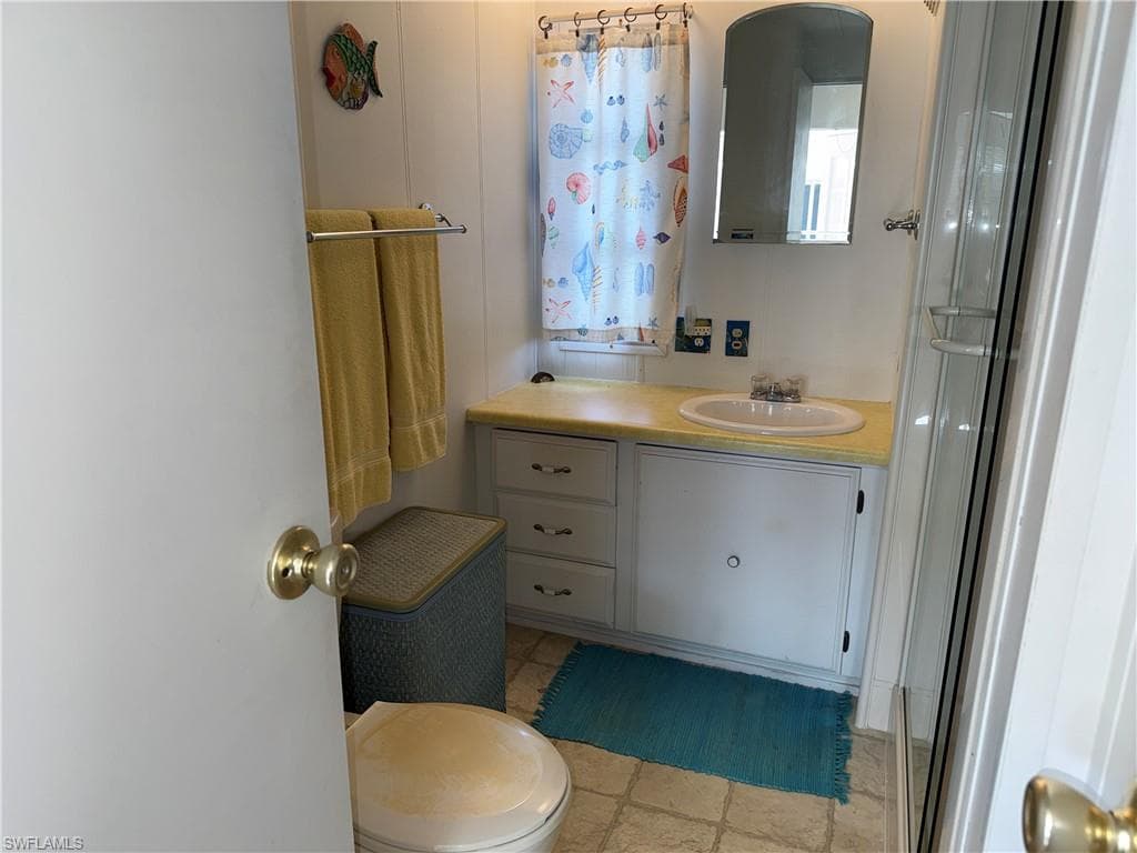 27601 Hale DR, BONITA SPRINGS FL 34135-20