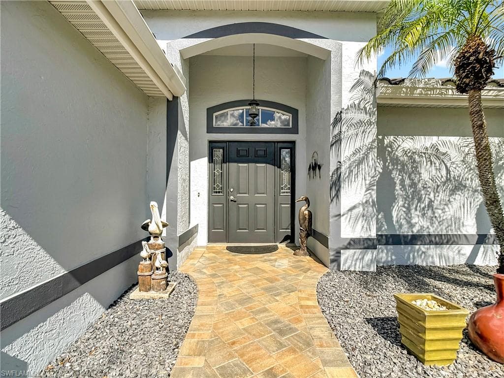 1821 Palo Duro BLVD, NORTH FORT MYERS FL 33917-1