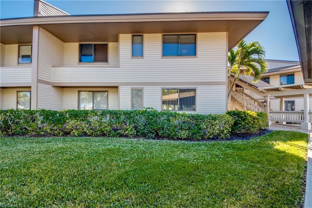 64 4th ST # A204, BONITA SPRINGS FL 34134-32