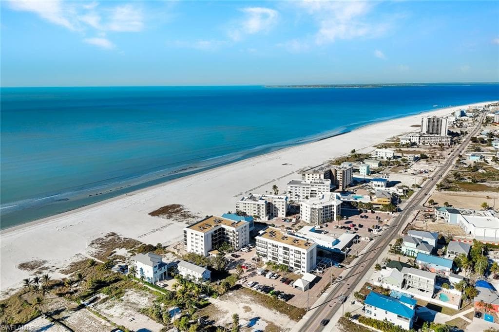 2650 Estero BLVD 42-22