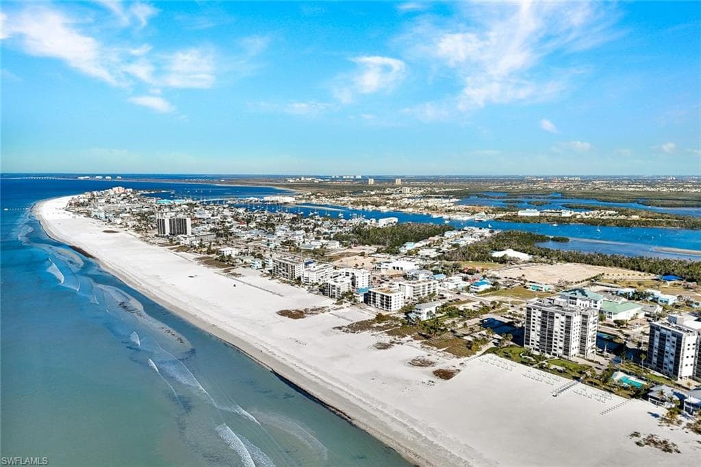 2650 Estero BLVD 42-19