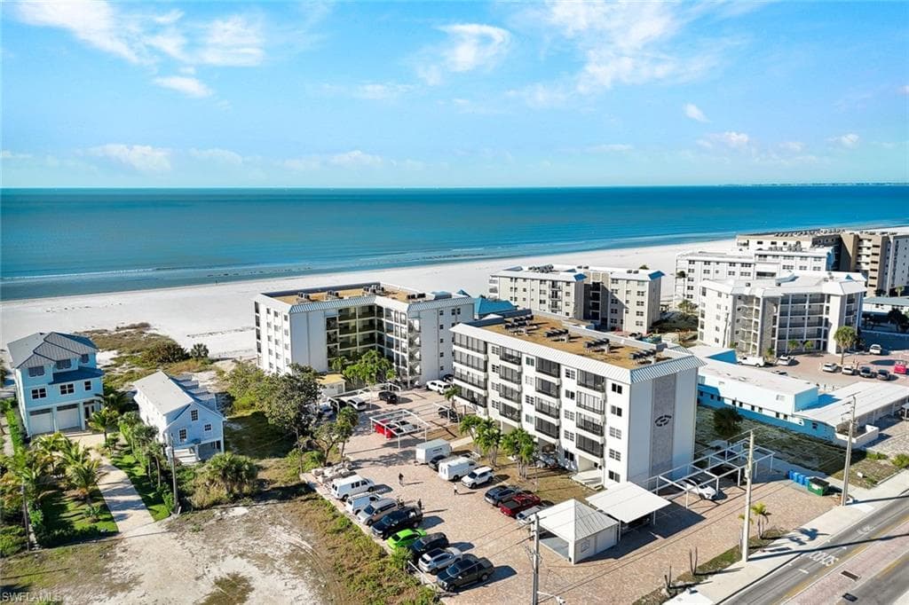 2650 Estero BLVD 42-18