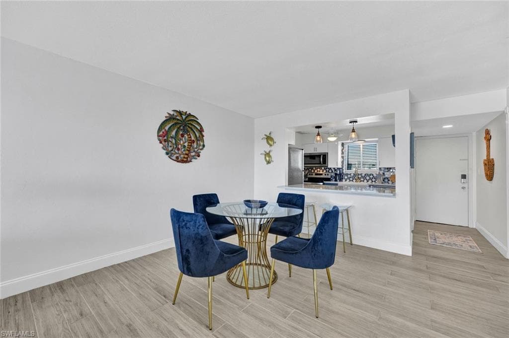 2650 Estero BLVD 42-7