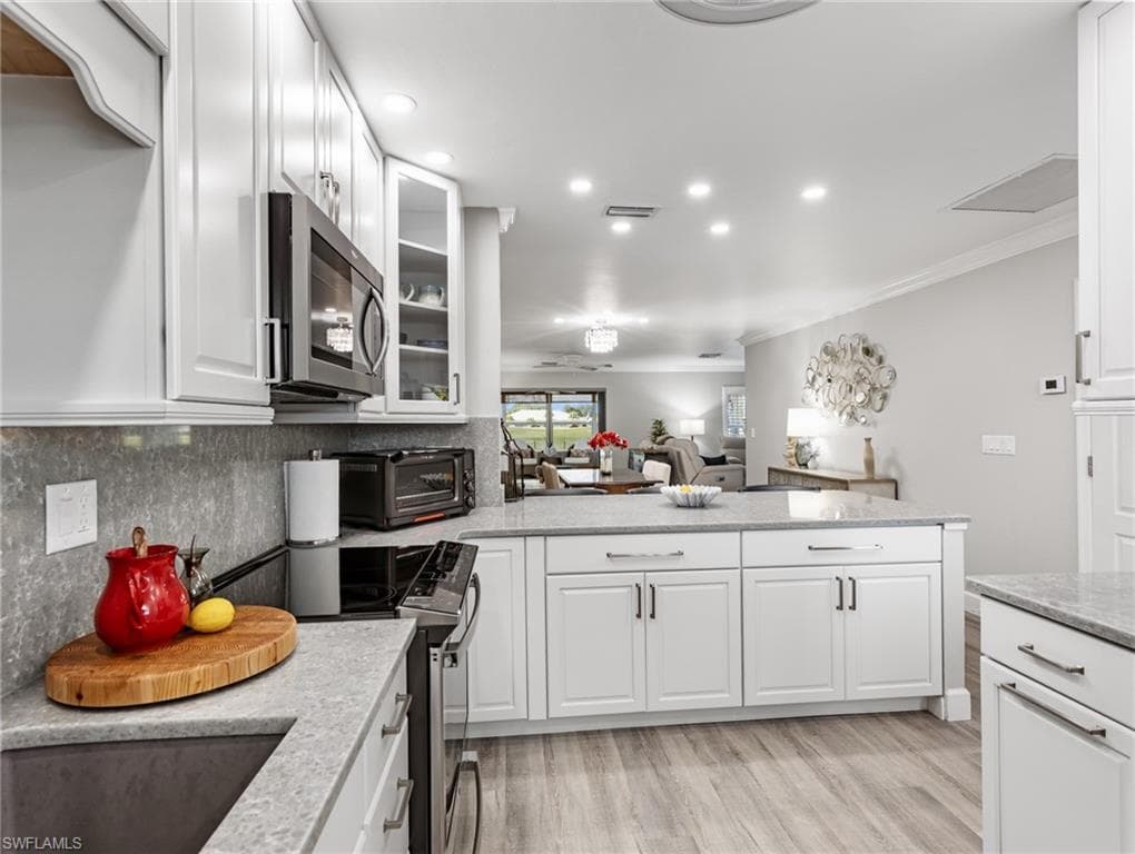 7084 Esquire CT, FORT MYERS FL 33919-10