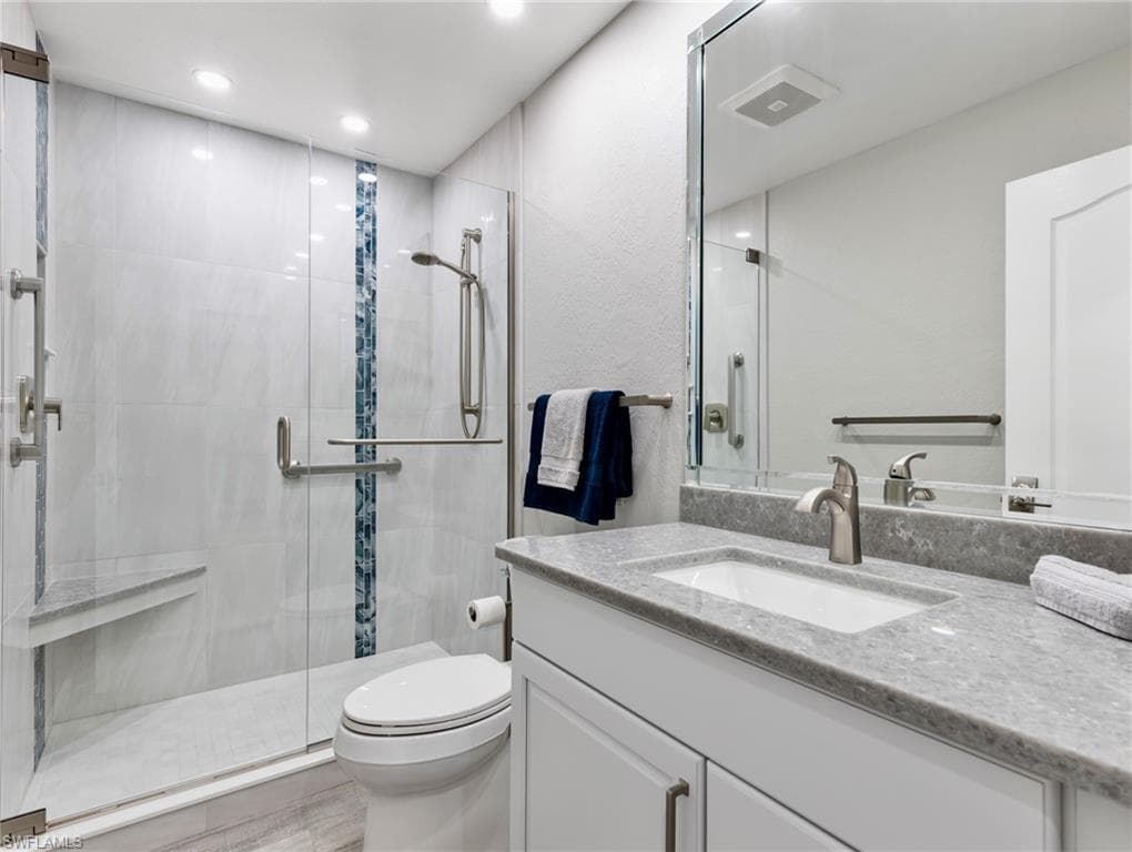 7084 Esquire CT, FORT MYERS FL 33919-28