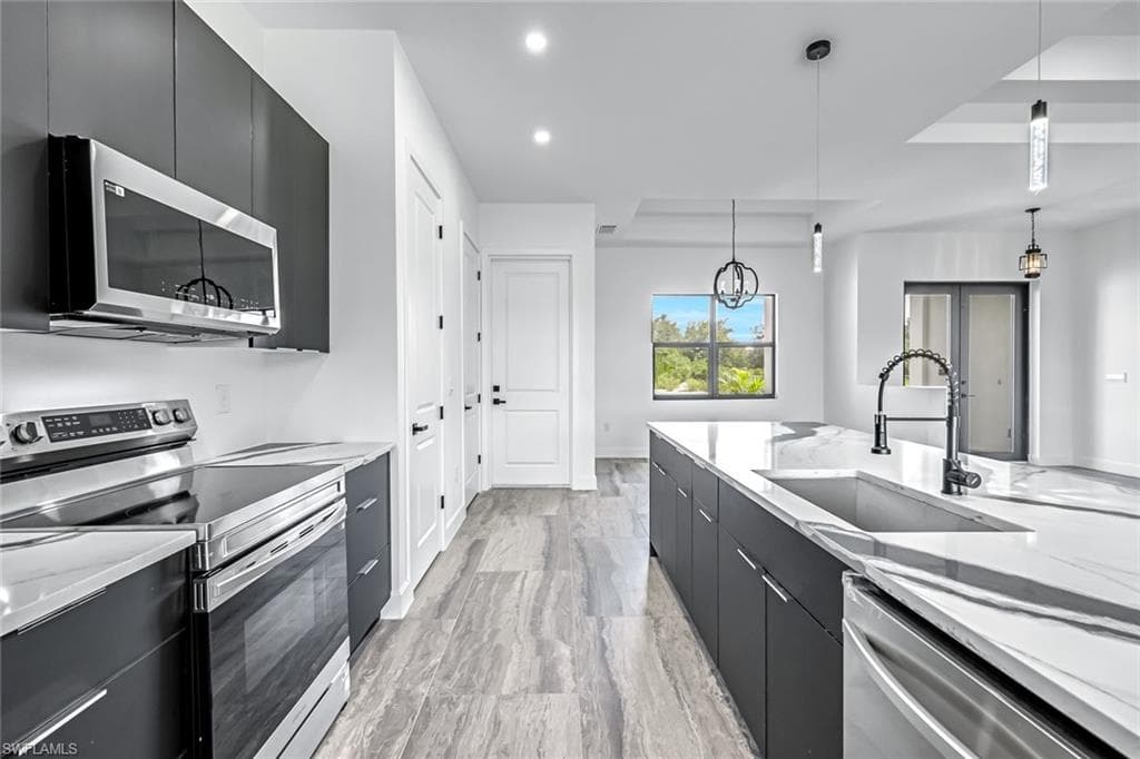 7716 14 TER, LABELLE FL 33935-2