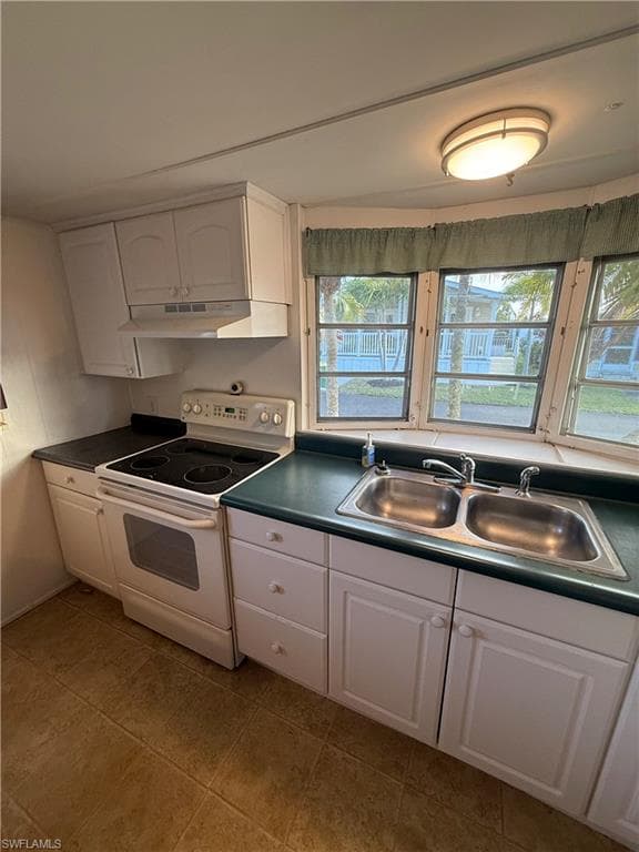 9 Oregon TRL # 68, NAPLES FL 34113-2