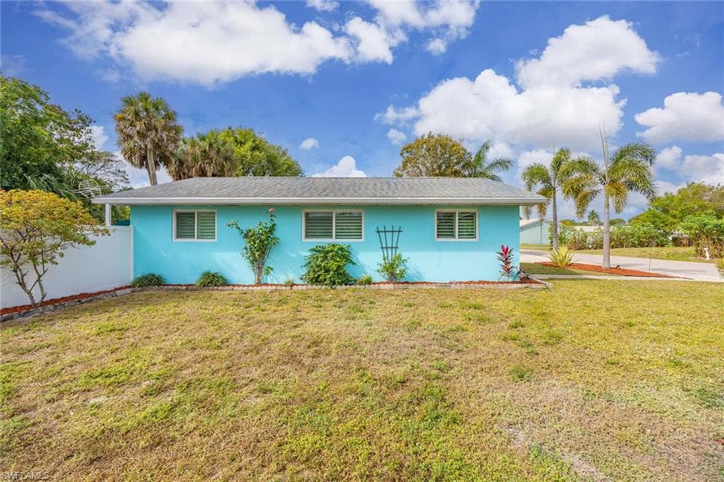10690 Crockett ST, BONITA SPRINGS FL 34135-23