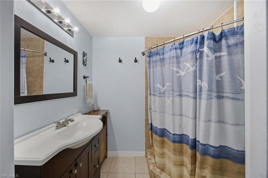10690 Crockett ST, BONITA SPRINGS FL 34135-9