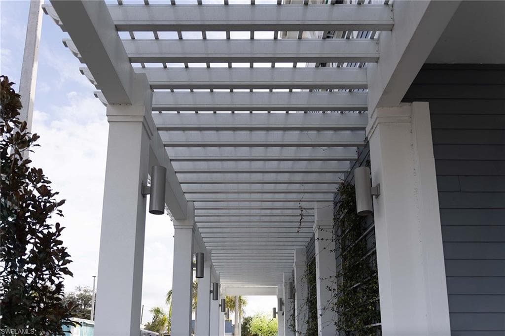 10690 Crockett ST, BONITA SPRINGS FL 34135-32