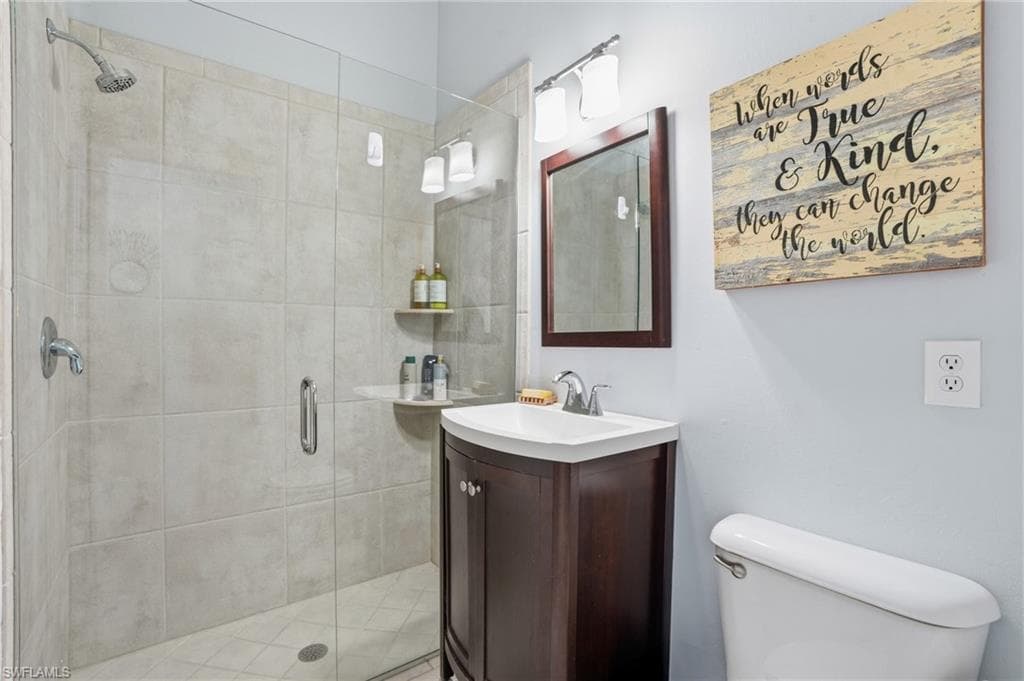 1171 Royal Palm DR, NAPLES FL 34103-16