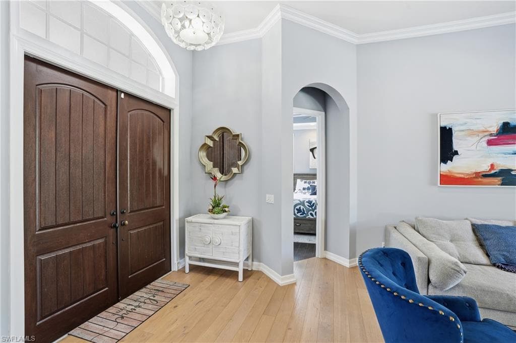 1171 Royal Palm DR, NAPLES FL 34103-2