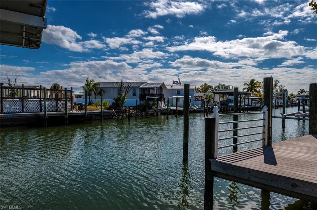 23 Nancy LN, FORT MYERS BEACH FL 33931-7