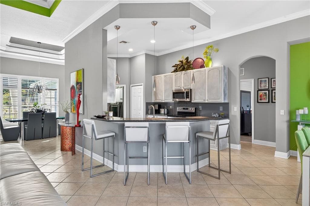 10551 Sir Michaels Place DR, BONITA SPRINGS FL 34135-9