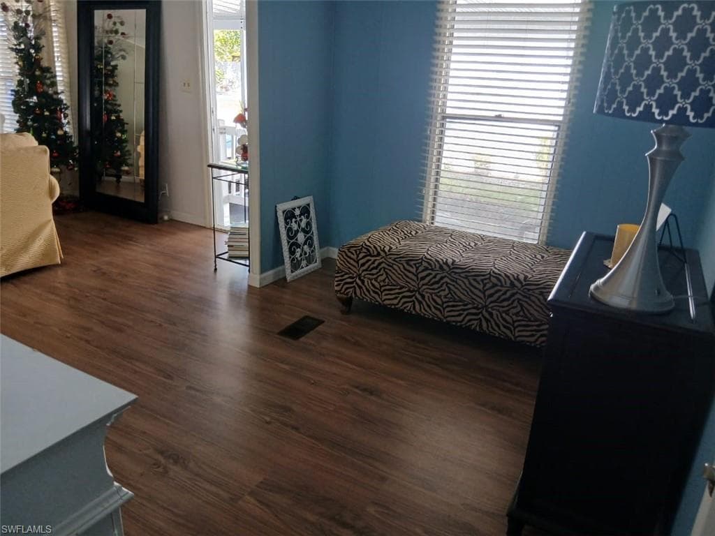 2105 Cypress CT, NAPLES FL 34110-10