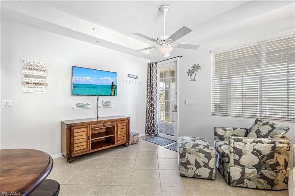 4633 Estero BLVD 201-5