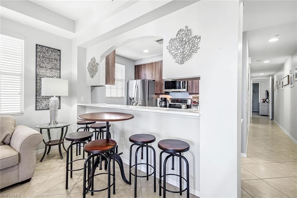 4633 Estero BLVD 201-11